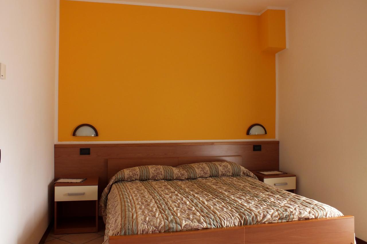 Albergo Ristorante Innocenti Ardenno Экстерьер фото
